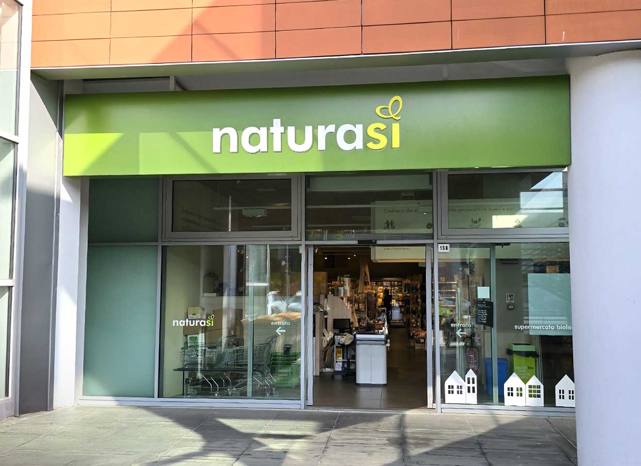 insegne-a-cassonetto-illuminate